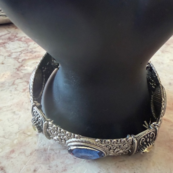 EUC~Woman’s Vintage Stretch Bracelet~Silver Plated Blue/Yellow Jeweled Bracelet - Picture 4 of 6